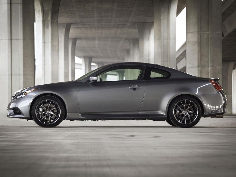  Infiniti G37 IPL Coupe 2010 года  (фото 3 из 13)